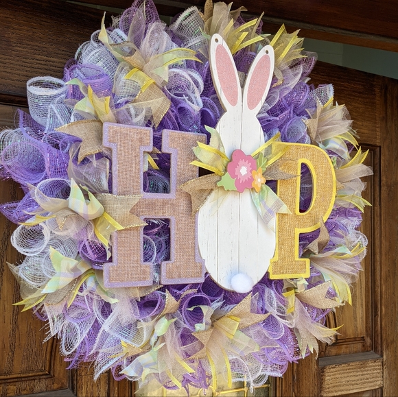 Easter Deco Mesh Wreath - Picture 5 of 7